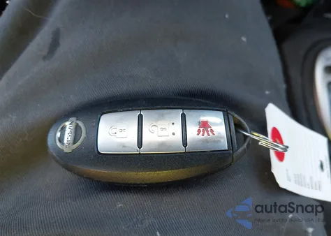 2014 Nissan Versa Note S (Sr)/S Plus/Sv z USA, uszkodzony, nr VIN 3N1CE2CP8EL434473